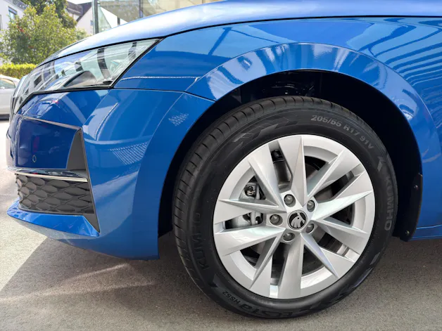 SKODA Octavia Combi 2.0 TSI Selection 4x4 DSG