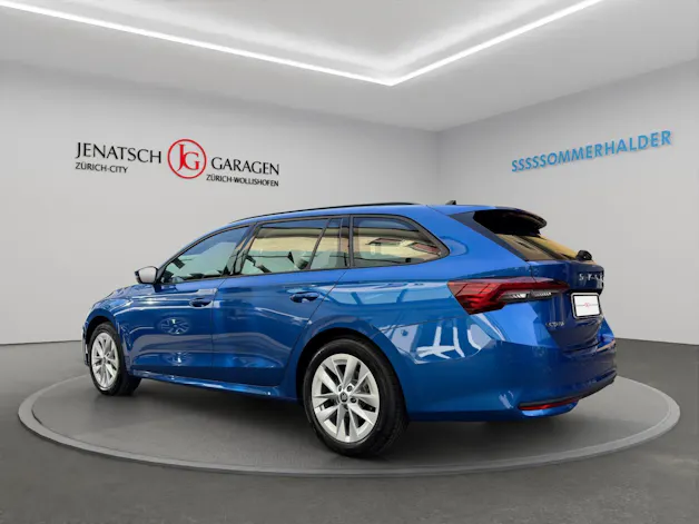 SKODA Octavia Combi 2.0 TSI Selection 4x4 DSG