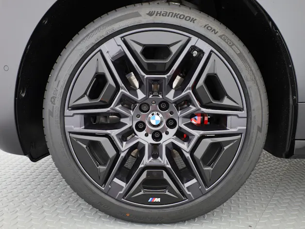 BMW iX xDrive60