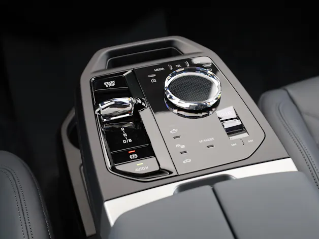 BMW iX xDrive60