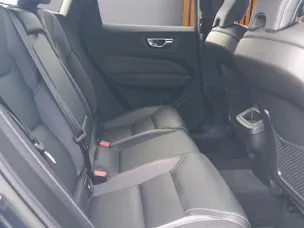 VOLVO XC60 2.0 B5 MH R-Design AWD