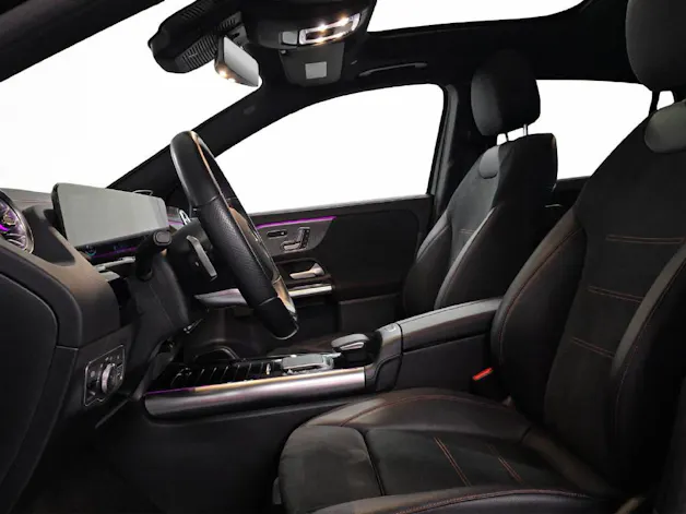 MERCEDES-BENZ EQA 350 AMG Line 4Matic