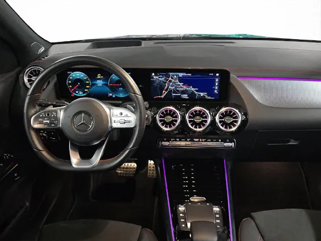 MERCEDES-BENZ EQA 350 AMG Line 4Matic