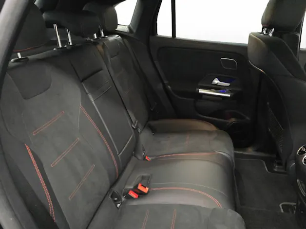 MERCEDES-BENZ EQA 350 AMG Line 4Matic