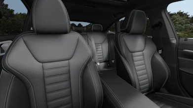https://vehicle.imgix.net/4472905/1c50b7ca-9de4-4b5b-8fab-5deda3826347.jpg