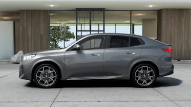 https://vehicle.imgix.net/4472914/cfbcb642-be0d-4901-9ea2-46e61561888b.jpg