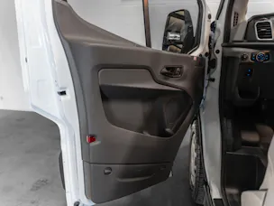 FORD E-Transit Van 350 L2H2 68kWh Trend