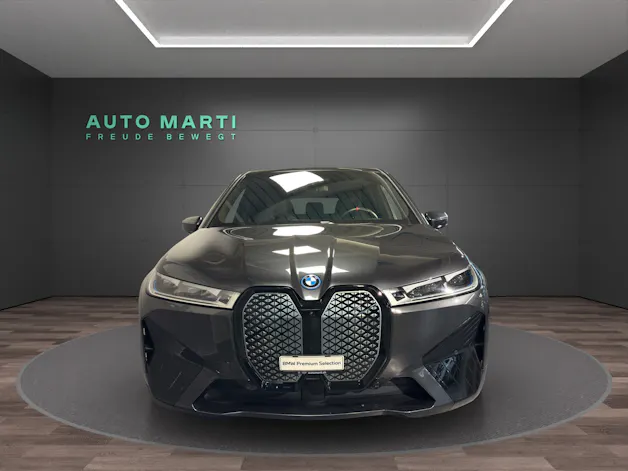 BMW iX M60