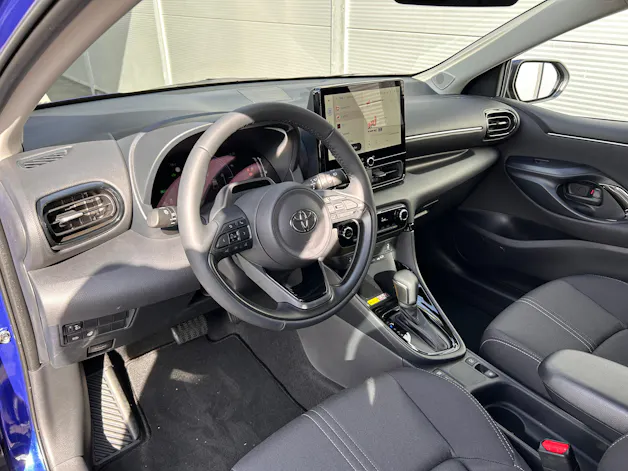 Toyota Yaris 1.5 VVT-i HSD Trend