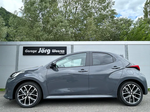 Toyota Yaris 1.5 VVT-i HSD Trend