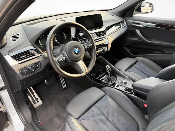 Fahrzeugbild BMW X2