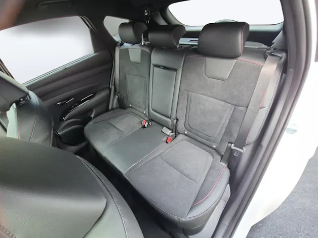 HYUNDAI Tucson 1.6 T-GDi HEV N-Line 4WD