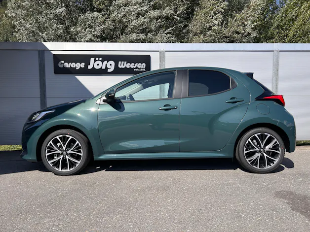 Toyota Yaris 1.5 VVT-i HSD Trend