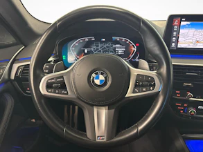 https://vehicle.imgix.net/4473059/8dfa3257-a238-4e41-938a-98d02777c6b7.jpg