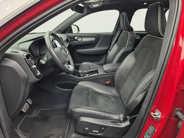 VOLVO XC40 P8 Twin R-Design AWD