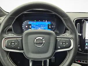VOLVO XC40 P8 Twin R-Design AWD