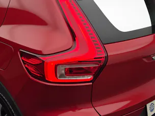 VOLVO XC40 P8 Twin R-Design AWD