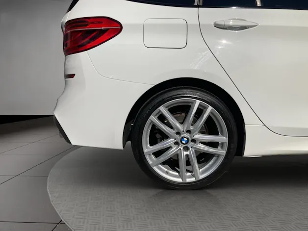 BMW 2er Reihe F46 Gran Tourer 220d xDrive