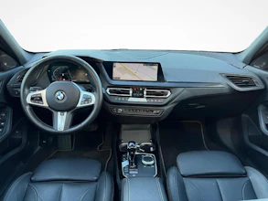 https://vehicle.imgix.net/4473124/7d45c593-2e2b-41c1-be84-b59ffcaf885d.jpg