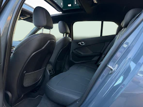 Fahrzeugbild BMW 118i Sport Line Steptronic