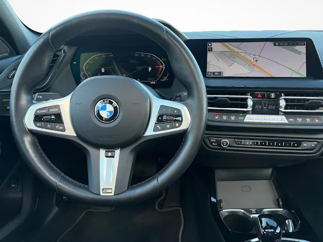 BMW 118i Sport Line Steptronic