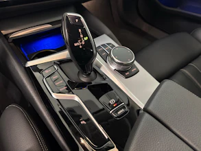 https://vehicle.imgix.net/4473132/6fe6c4f7-1ce8-4ff6-bf3a-d2a995f5ab11.jpg