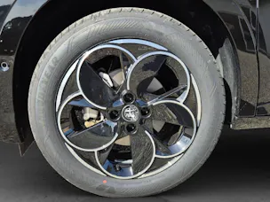 ALFA ROMEO Junior 1.2 Ibrida AWD Tech