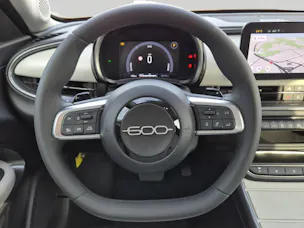 FIAT 600 1.2 Hybrid 145 La Prima