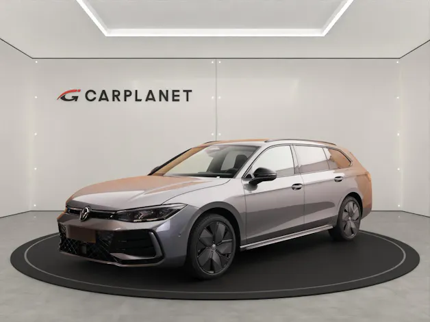VW Passat Variant 2.0 TDI R-Line DSG 4motion 4x4 193PS *inkl. AHK*