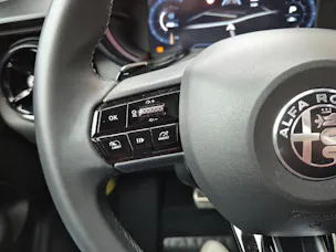 ALFA ROMEO Junior 1.2 Ibrida AWDTech