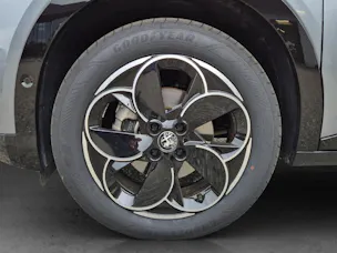 ALFA ROMEO Junior 1.2 Ibrida AWDTech