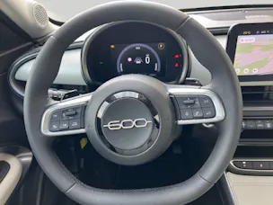 FIAT 600 1.2 Hybrid 145 La Prima