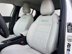 FIAT 600 1.2 Hybrid 145 La Prima