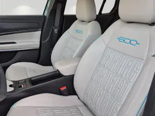FIAT 600 1.2 Hybrid 145 La Prima