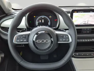 FIAT 600 1.2 Hybrid 145 La Prima