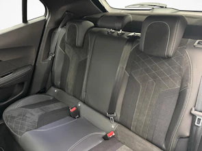 Fahrzeugbild PEUGEOT 2008 e-GT