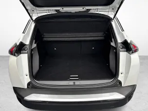 PEUGEOT 2008 e-GT