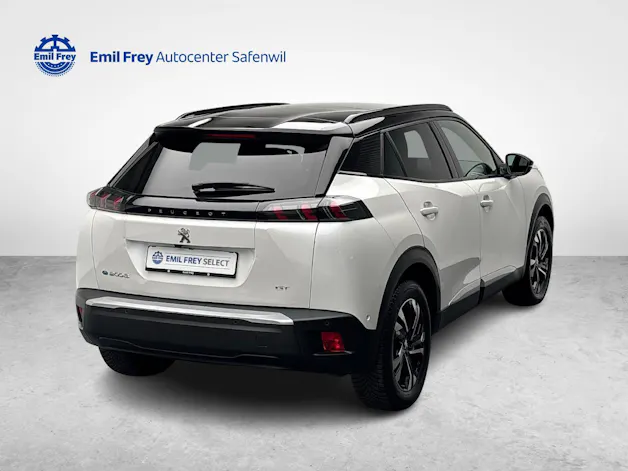 PEUGEOT 2008 e-GT