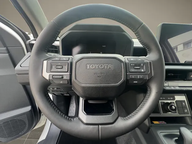 Toyota Hilux Double Cab.-Pick-up 59KWh Style