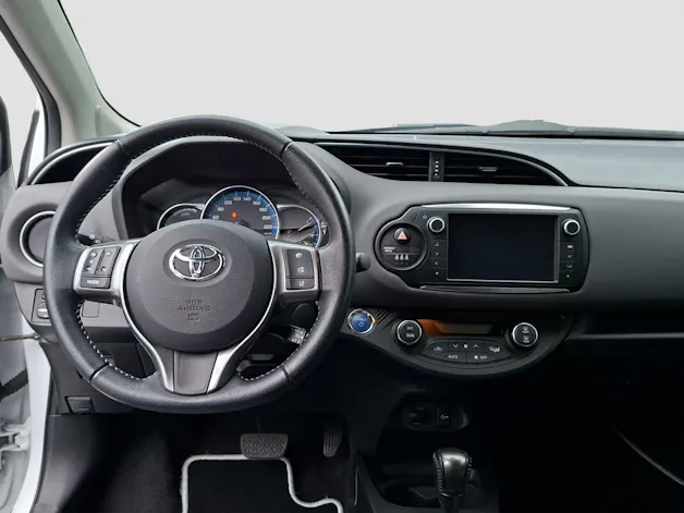 Toyota Yaris 1.5 VVT-i HSD Trend
