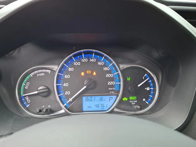 Toyota Yaris 1.5 VVT-i HSD Trend