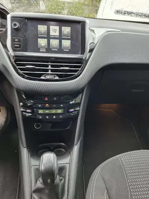 PEUGEOT 208 1.2 PureTech Allure S/S