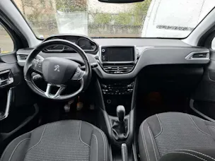 PEUGEOT 208 1.2 PureTech Allure S/S