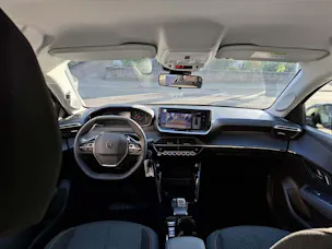 PEUGEOT 208 1.2 Hybrid Business