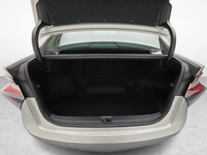 https://vehicle.imgix.net/4473284/3b21f4fb-25f2-40f5-88fe-cf87db613819.jpg