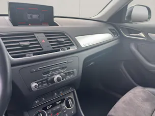 AUDI Q3 2.0 TFSI Sport quattro S-Tr.