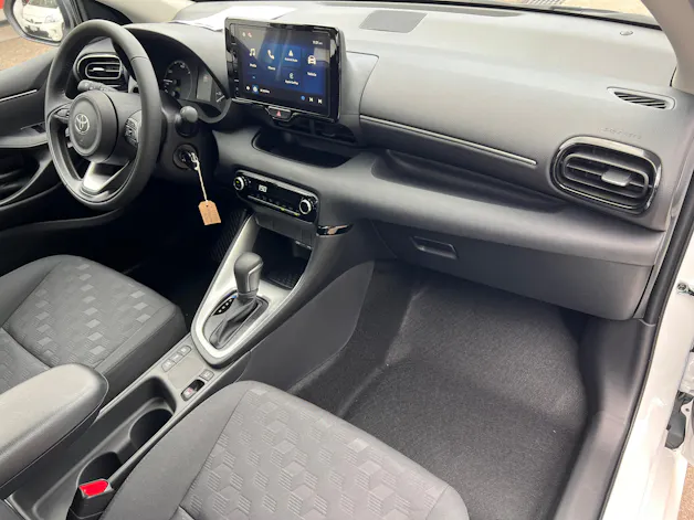 Toyota Yaris 1.5 VVT-i HSD Comfort