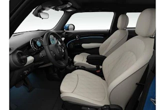 https://vehicle.imgix.net/4473372/f105f711-83c7-4ce0-b386-c96273740d88.jpg