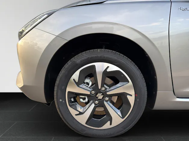 Suzuki Swift 1.2 Piz Sulai Top Hybrid 4x4