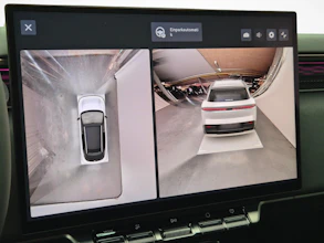 https://vehicle.imgix.net/4473498/e64db6cb-cde6-4696-8ca2-df876fa3f6b9.jpg